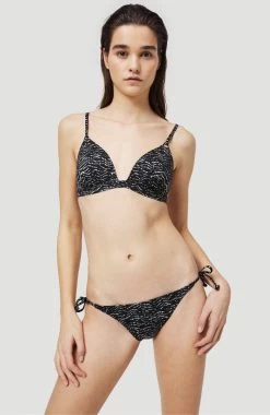 O'Neill Balconette-bikinitop Fiji Mix Triangle 28 O'Neill Balconette-bikinitop Fiji Mix Triangle -Beste Bikini Winkel oneill balconette bikinitop fiji mix triangle zwart 8