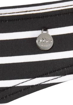 S.Oliver RED LABEL Beachwear Bikinibroekje HILL Met Een Modern Design 20 S.Oliver RED LABEL Beachwear Bikinibroekje HILL Met Een Modern Design -Beste Bikini Winkel soliver red label beachwear bikinibroekje hill met een modern design zwart 4