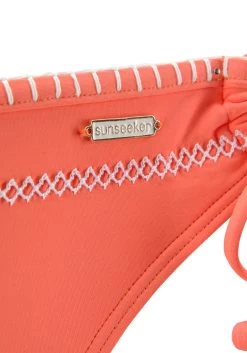 Sunseeker Bikinibroekje Dainty Met Gehaakt Randje En Strikbandjes Opzij -Beste Bikini Winkel sunseeker bikinibroekje dainty met gehaakt randje en strikbandjes opzij rood 6